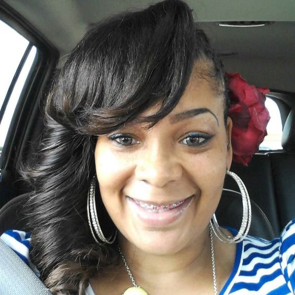 Meet your Posher, Shenitra - Picture 1 of 1